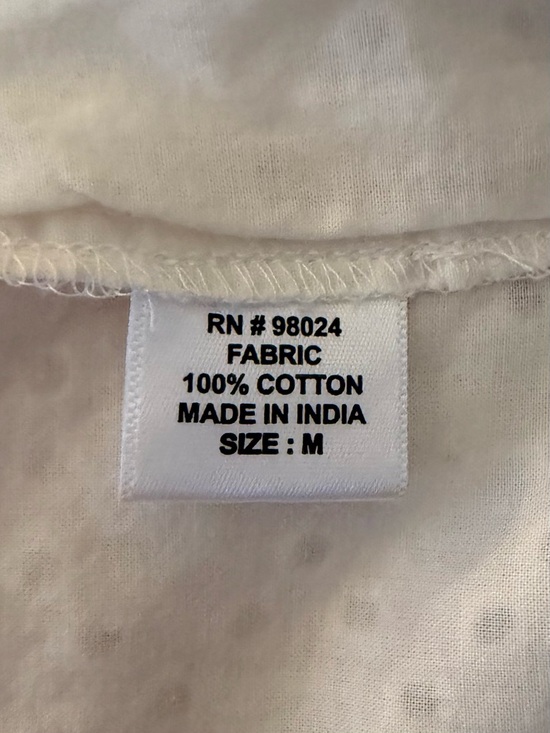 Jennifer & Grace Eyelet Lace Flutter
Sleeve 💯 % Cotton Top - Picture 8 of 9